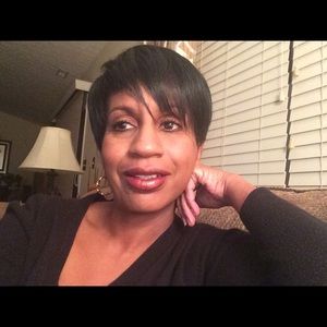 Meet your Posher, Gina